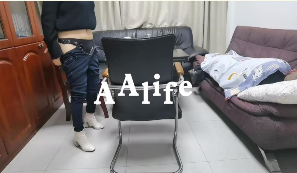 某推女装成熟风格完整合集：紫薇绅士系列