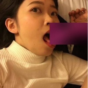 火辣游戏小妹子安妮·菲尔德的精湛技术和诱人笑容，激励你勇敢追求梦想！4三人游/7V+750M，百度盘直接下载！