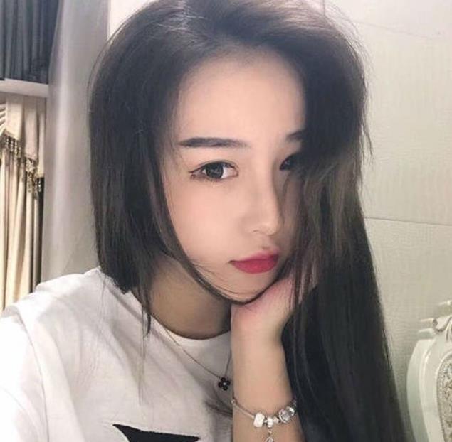 杜雨含：青春甜美美腿精彩作品7.55G