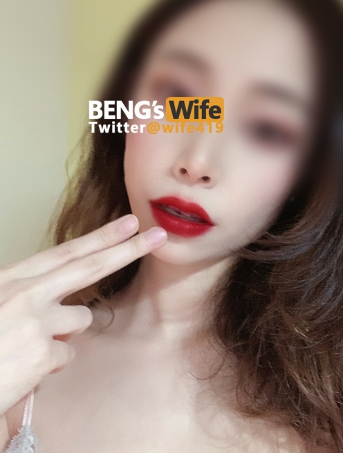 阿崩某推夫妻档：性感视频，爱情点燃热潮