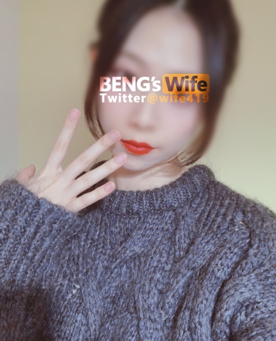 阿崩某推夫妻档：性感视频，爱情点燃热潮