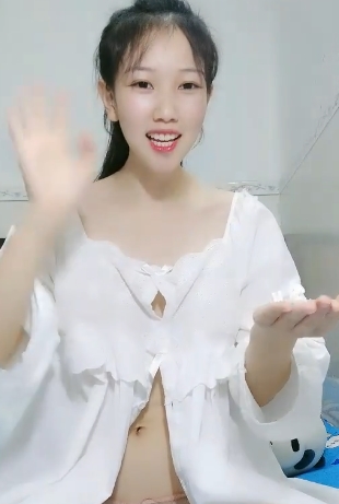 小奶猫女主播丸子丫作品两部