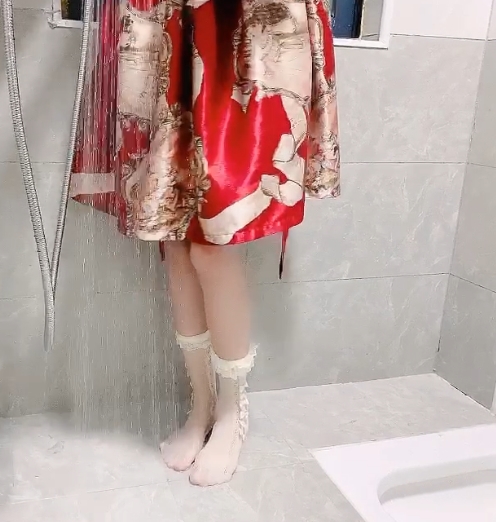 721定制小兔软糖_红色洛丽塔作品一部