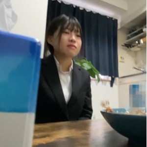 根据您提供的内容，为该商品取一个```plaintext[转载搬运]FC暗黑系列互动合集中部[34V+56.4G][百度盘]```这个标题包含了关键信息和视频大