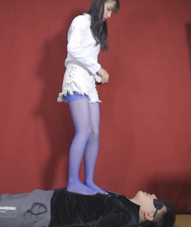 转载搬运初九指教界颜值担当18V+3.83G百度盘