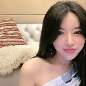 美腿主播艺术小雅10.2G百度云罩杯