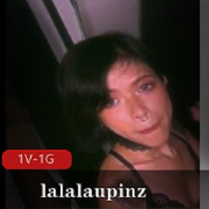 高颜值Y妻自拍视频大放送，唢呐下半身鼻环棍子全都有！