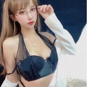 岁酱女神40G资源合集，黄瓜牛仔裤装束，萌可爱御姐风