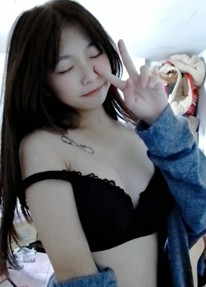 精彩私藏：抖音美女浮力主播果舞10V550MB精华合集