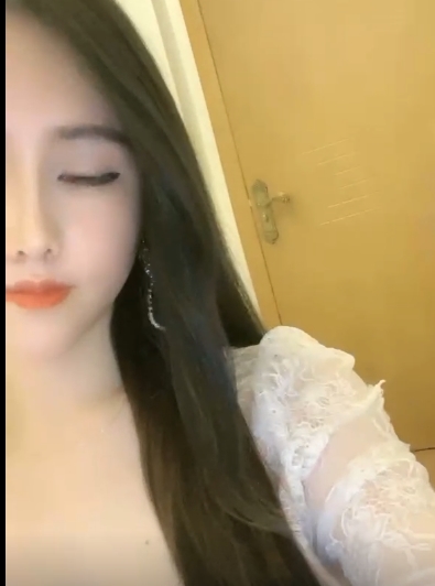 菲儿精选1V-4.5G:资深斗鱼浮力女神桔梗UIIU紫薇秀,定制高情绪小仙女!