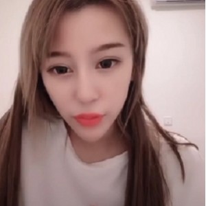 宋可网红性感互动，13位美女互动图片云集