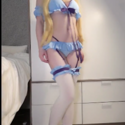 柚子猫QE二连白丝jk英梨梨cos蓝光加特林摄影师完具：恐惧与爱的美妙结合