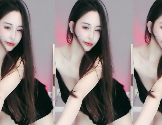 虎牙高颜值女主播苏樱作品一部