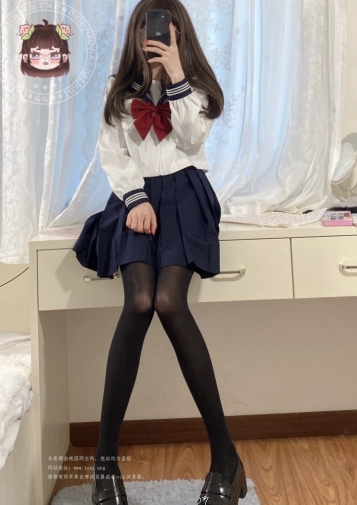 美少女仙仙桃：御姐身材转变视频照片合集1.8G