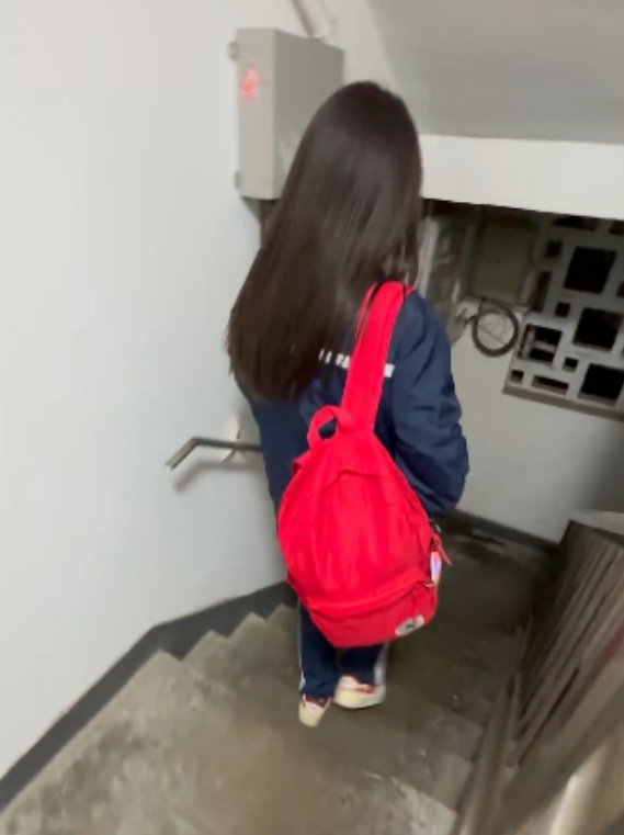 江南第一深情：专约学妹19岁合集，百度ED2K新增视频，收藏必备