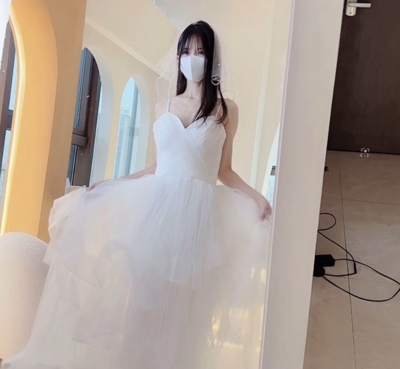 明星主角于利精品系列合集第四季FSOG021030，总大小8.91G，10个视频，多角色展示，绝对精彩！