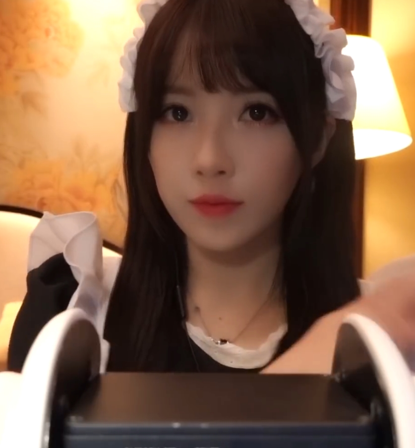 小女巫露斗鱼作品合集：37.4g视频尺度补收藏