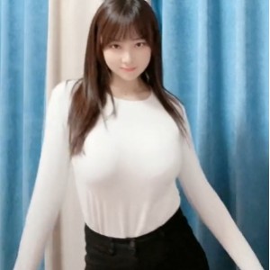 甜小乜：90个视频，524M，抖音网红舞蹈模特