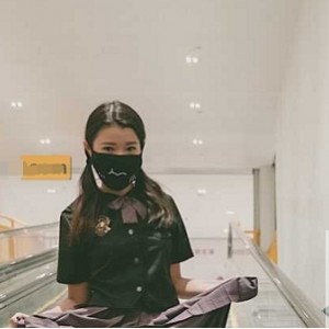 1.小猫妖31部瑜伽展示：柔韧性的写真图与视频2.小猫妖夜道行淄婧海边展示瑜伽动作3.小猫妖家庭主妇的瑜伽秘籍：人前背后的家里瑜伽动作4.小猫妖夏末狂奔：隐秘的