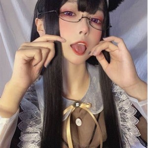 妹子高颜值妹子佳佳好难啊-768p16v合集