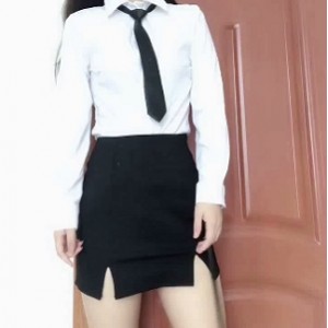 仙仙小草莓女家教抖音作品