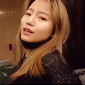 自行打包的免费互动巨奶边缘女游戏1v636m下载