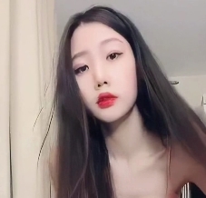 网红女神八月未央露脸诱惑奇怪玩具振奶双道具流不明液体百度盘