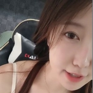 人事部经理招聘：颜值嫩嫩的小美女，骚扭诱惑，2V3.48G