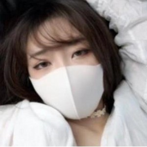 玩偶姐姐：精选国人女神，拥有精致外表、活泼可爱性格和聪慧才华