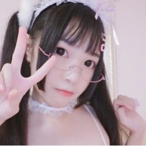 最新美少女《芋喵喵》 整理资源