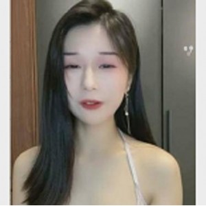 最新绿播萌妹下海！尺度突破-七月、野原小兔