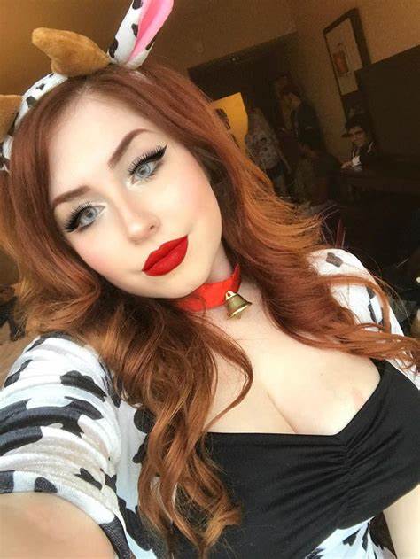 最新onlyfans上极具压迫感的姐姐JulietteMichele资源