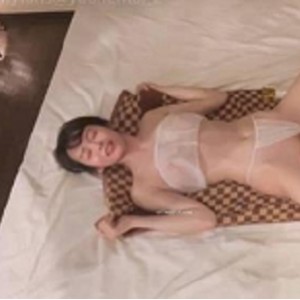 最新onlyfans身材超级棒的邻家清纯小姐姐去按摩