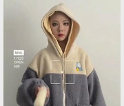 最新某推妹妹光剑变装加某推刘畊宏跳舞女孩