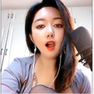 最新顶级烧神H播佼佼者-萌奶大美