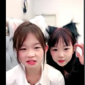 热榜直播资源女仆姐妹秀合集3部9V4.4G，超火短视频！