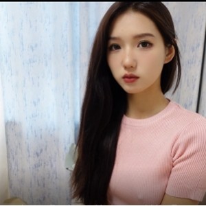 神仙颜值百度盘嫩模灵灵最新合集1V488M，自行观看