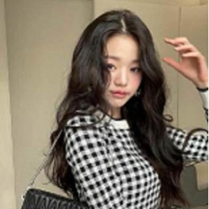 韩国混血奔放女神LiSa最新资源合集7.9G，知性穿搭魅力四送