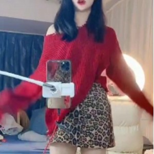 外购百度盘经典合集《疯狂抖音》NV4.5G，魔手分享，出售金币10