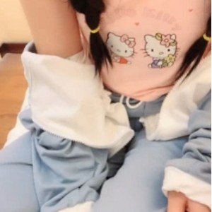 转载百度盘粉嫩学生妹鉴别合集1V554M，解压密码蕾丝蝴蝶结