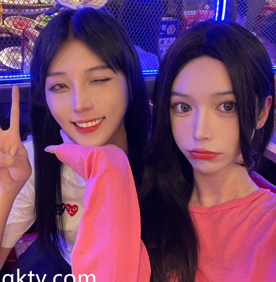 TS百度盘伪娘脸长TS伪娘酱酱整理合集22V940M，老王直播打包分享