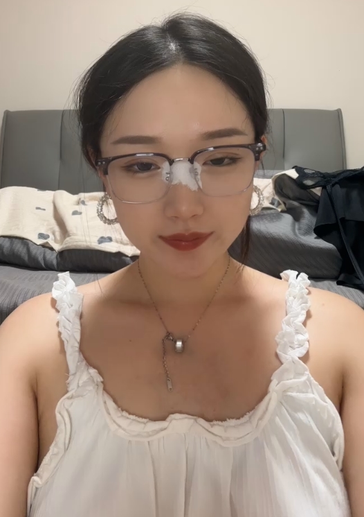 百度ED2K眼镜御姐妹子叭嗦视频合集57部48.6G，值得收藏