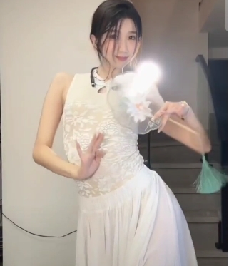 抖音200位女主播超诱惑合集150部68.5G太顶了