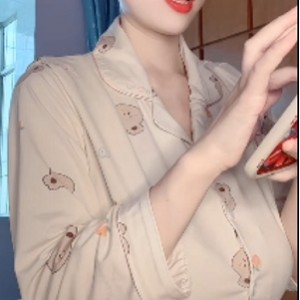 晨曦兔子哺乳喷奶27V合集948M快手火爆少妇