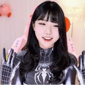 韩国主播艾迪林直播作品合集