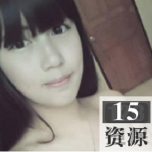 丽质天成的兰商学院校内妹子李宜辰日常自拍展示