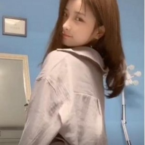 高颜值网红猫小猫作品两部