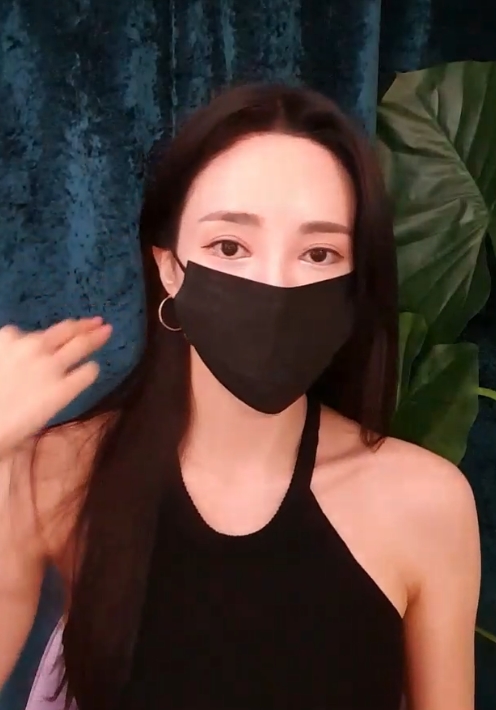 抖音EKWNDDL爆裂热舞39.5G15部真够火辣