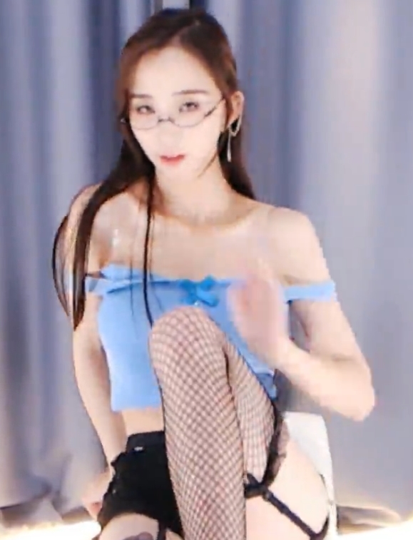 斗鱼何菱小熙米辰辰芊主播福利视频合集160部14G