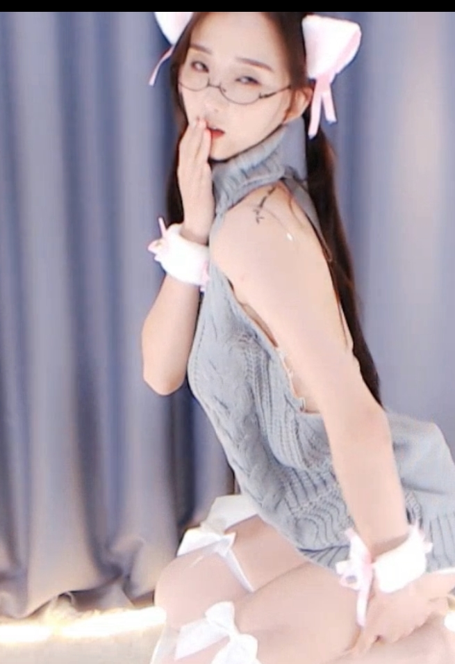 斗鱼小熙米可萝御定制舞合集15部0.6G